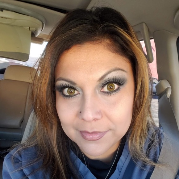 Meet your Posher, Jessica - Picture 1 of 1